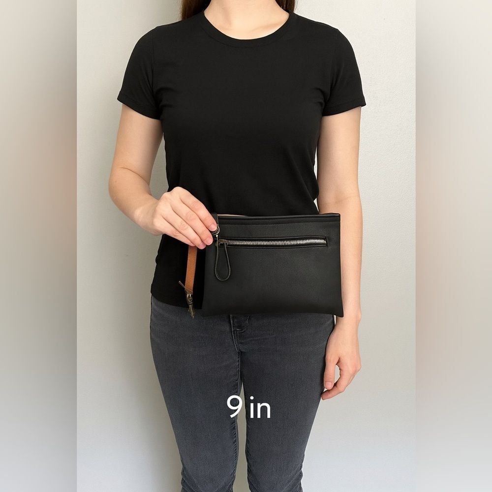 Sonoma Goods For Life Nori Wristlet Wallet Black with Zipper Closure